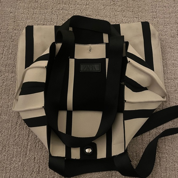 Zara Tote Bag - Picture 3 of 3